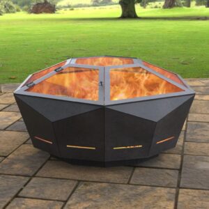 Fire Pit with spark arrestor